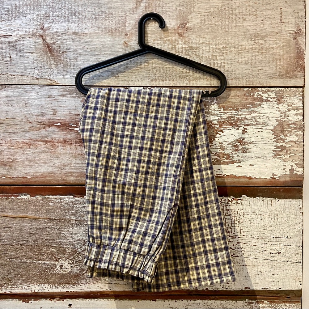 Beige & blue checkered pants